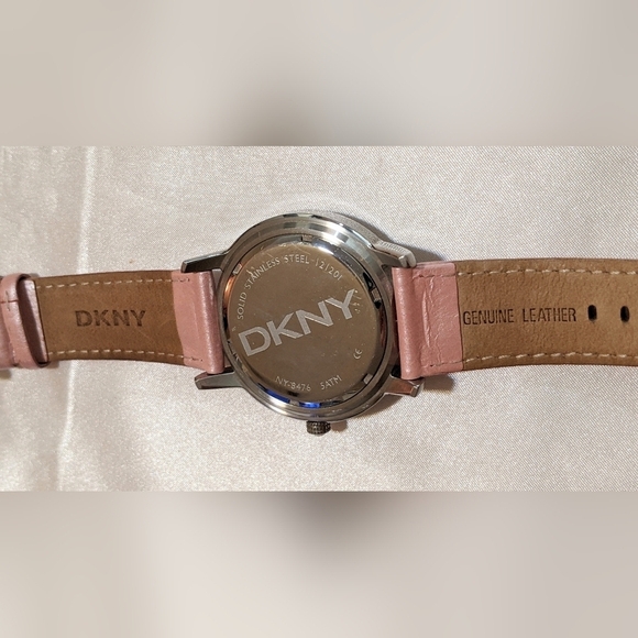 DKNY Women's Pink Crystal Face Watch Leather Band Water-Resistant New Battery - Picture 8 of 10